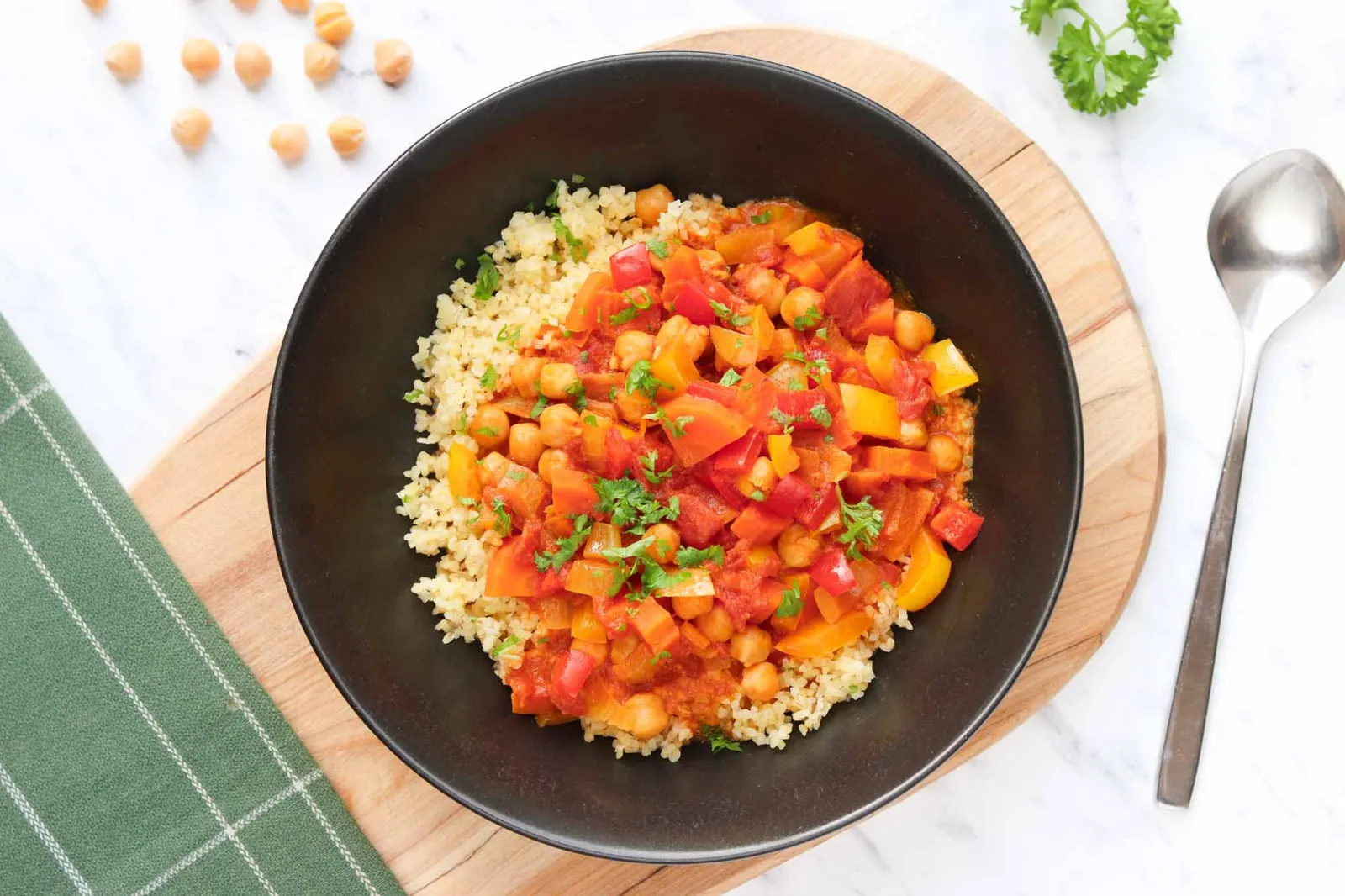 Vegetarisk gryderet med bulgur