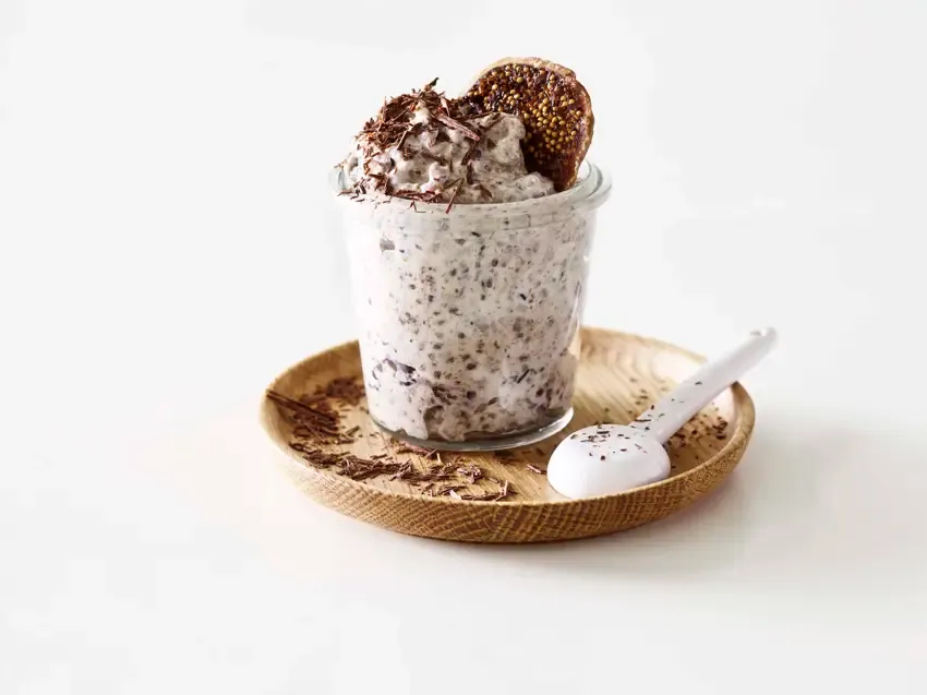Yoghurt med chiafrø og figen