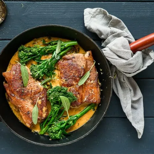 Koteletter med flødesauce