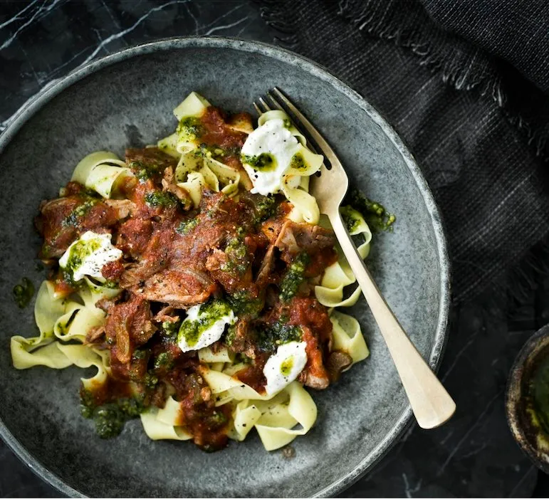 Pappardelle med slow-cooked lam