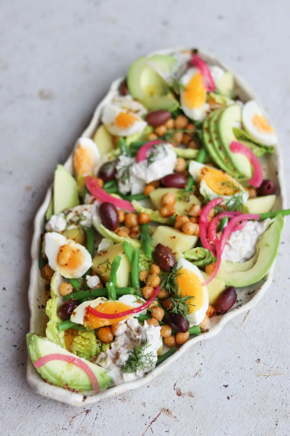 Salat med tuncreme og kartofler