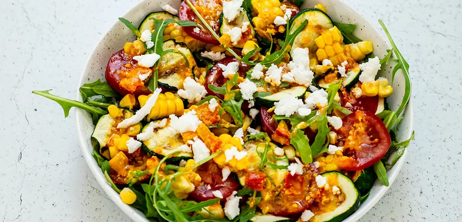 Grillet sommersalat med pestodressing